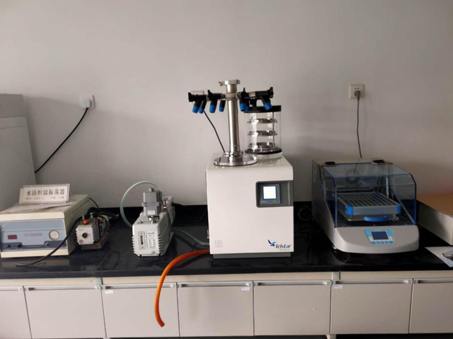 鎮(zhèn)江市食藥監(jiān)泰事達(dá)Lyoquest凍干機(jī)應(yīng)用現(xiàn)場